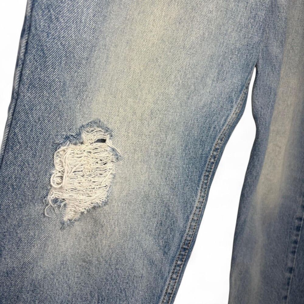 Levi's 550 '92 Early 2010s Reissue Light Wash Distressed Jeans 34x32 - Picture 3 of 11